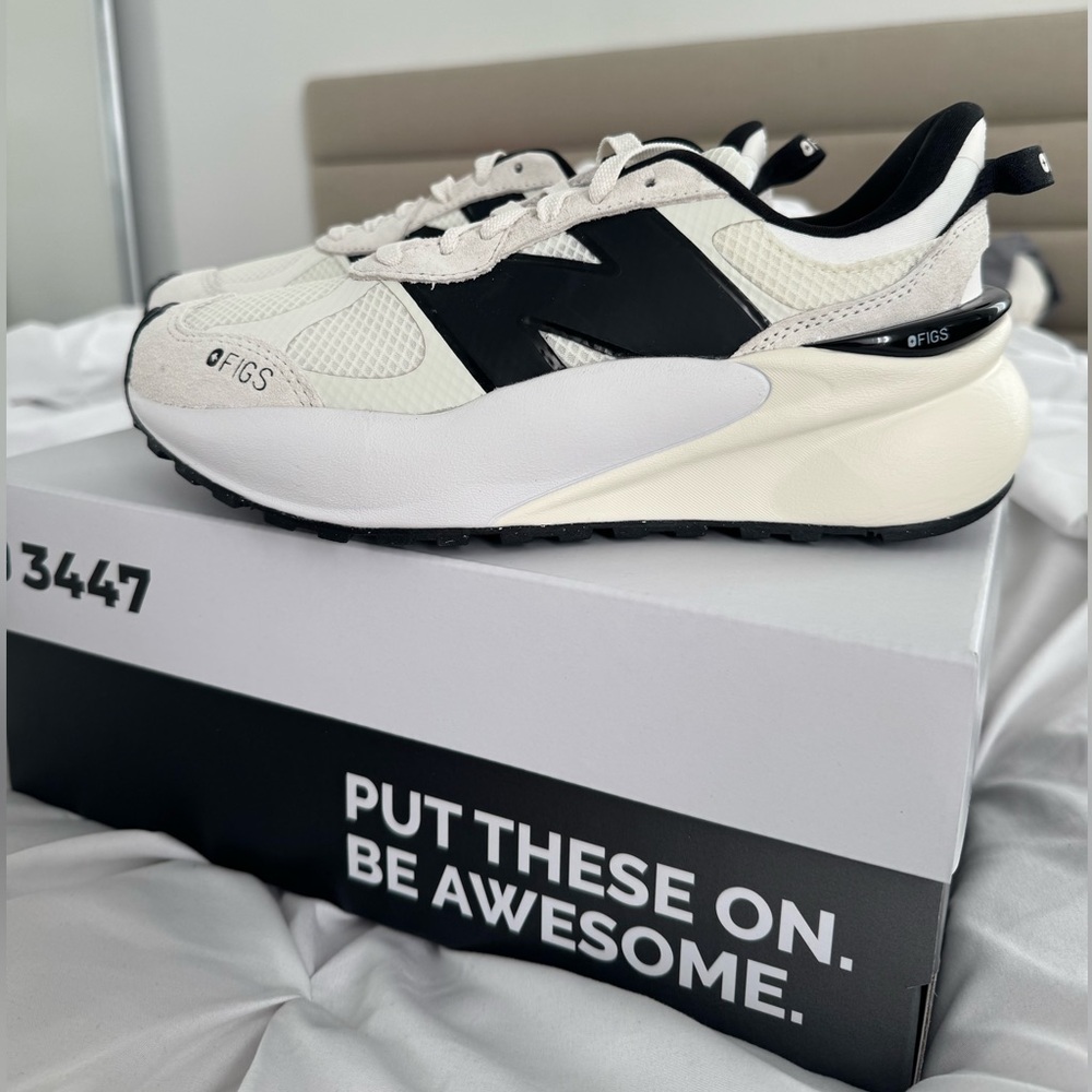 FIGS | New Balance 3447